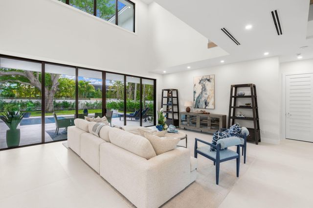 2406 NE 13th Court, Fort Lauderdale, FL 33304