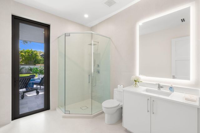2406 NE 13th Court, Fort Lauderdale, FL 33304