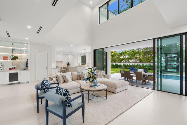 2406 NE 13th Court, Fort Lauderdale, FL 33304