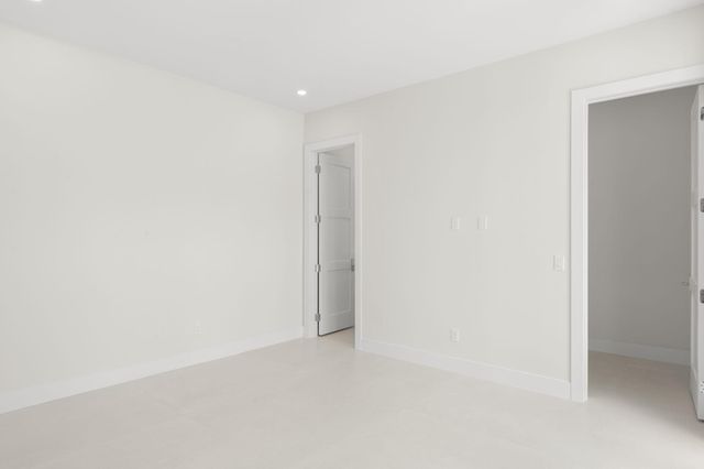2406 NE 13th Court, Fort Lauderdale, FL 33304