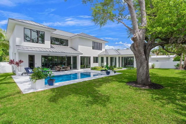 2406 NE 13th Court, Fort Lauderdale, FL 33304