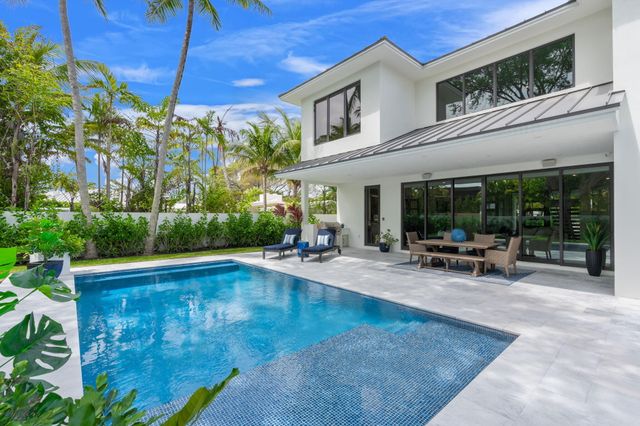 2406 NE 13th Court, Fort Lauderdale, FL 33304