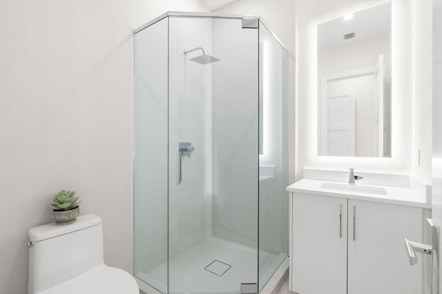 2406 NE 13th Court, Fort Lauderdale, FL 33304