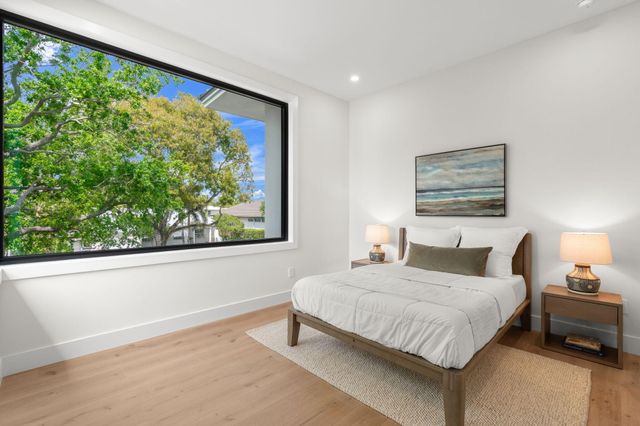 2406 NE 13th Court, Fort Lauderdale, FL 33304