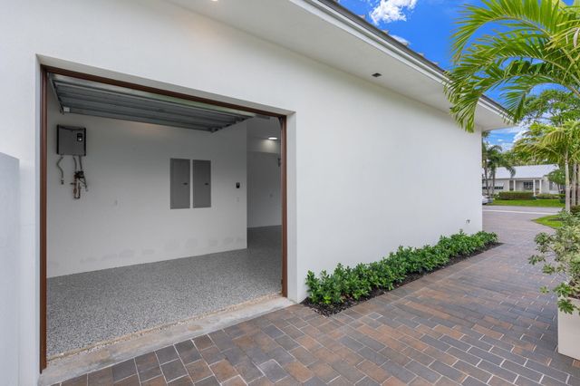 2406 NE 13th Court, Fort Lauderdale, FL 33304