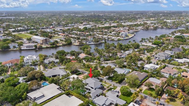 2406 NE 13th Court, Fort Lauderdale, FL 33304