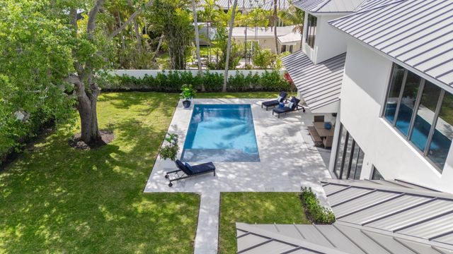 2406 NE 13th Court, Fort Lauderdale, FL 33304