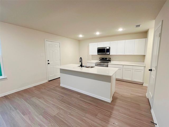 106 Doma Avenue, Greenville, TX 75402
