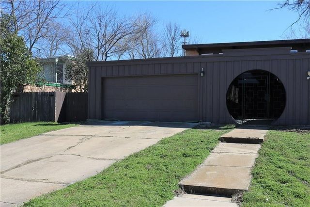 6319 Walraven Circle, Fort Worth, TX 76133
