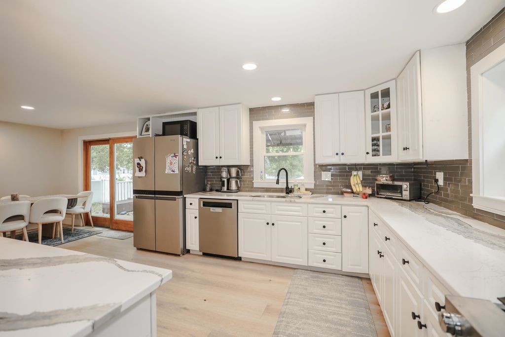 Image 1 of property listing at 12 Lamprey Terrace, Hampton, NH 03842