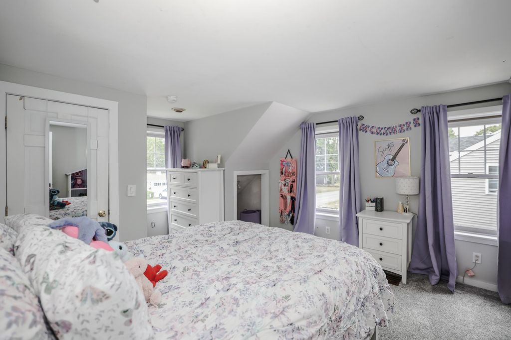 Image 22 of property listing at 12 Lamprey Terrace, Hampton, NH 03842