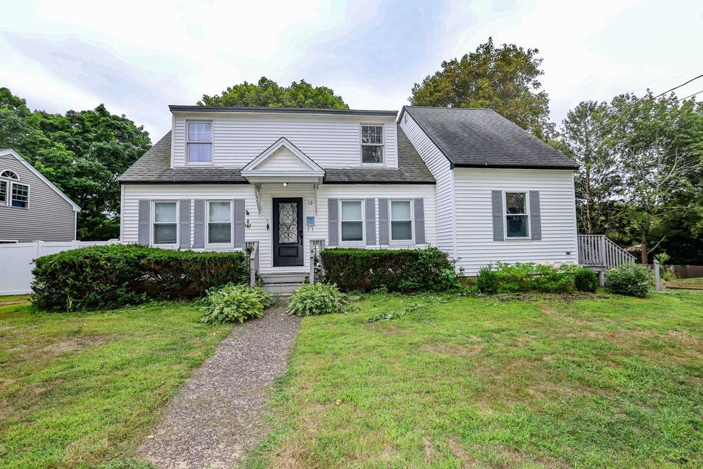 Image 25 of property listing at 12 Lamprey Terrace, Hampton, NH 03842