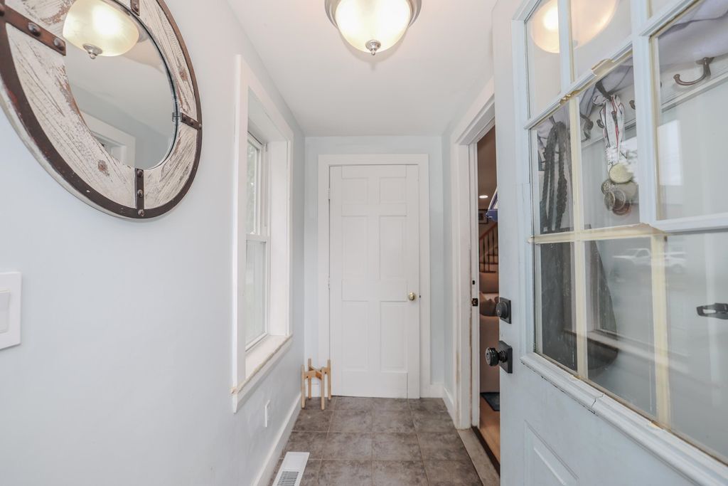 Image 26 of property listing at 12 Lamprey Terrace, Hampton, NH 03842