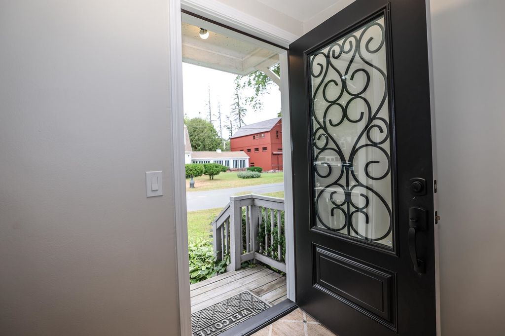 Image 27 of property listing at 12 Lamprey Terrace, Hampton, NH 03842