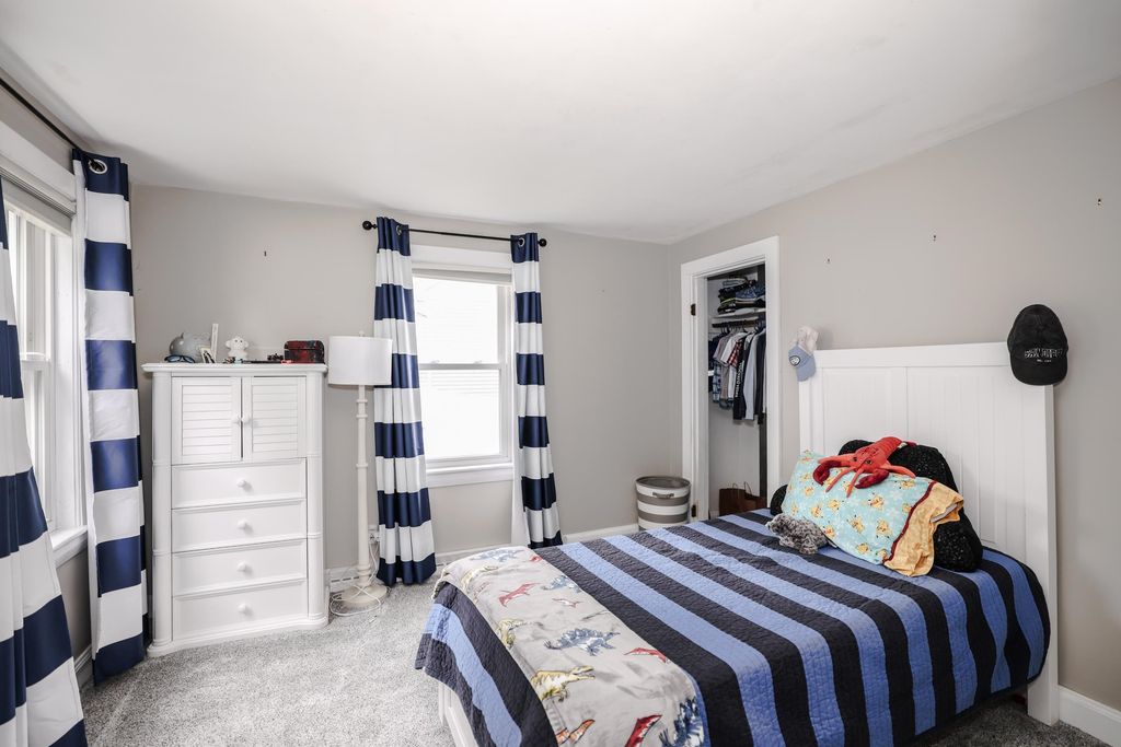 Image 30 of property listing at 12 Lamprey Terrace, Hampton, NH 03842