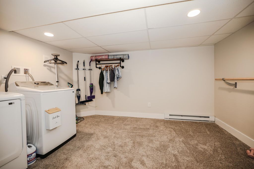 Image 36 of property listing at 12 Lamprey Terrace, Hampton, NH 03842