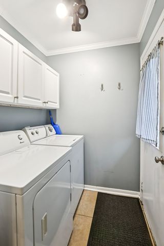 641 Winthrop Avenue, Glendale Heights, IL 60139