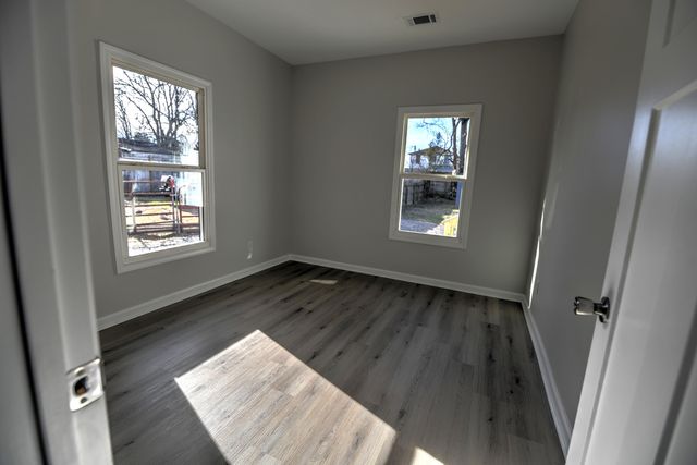 126 Devonia Avenue, Lexington, KY 40505