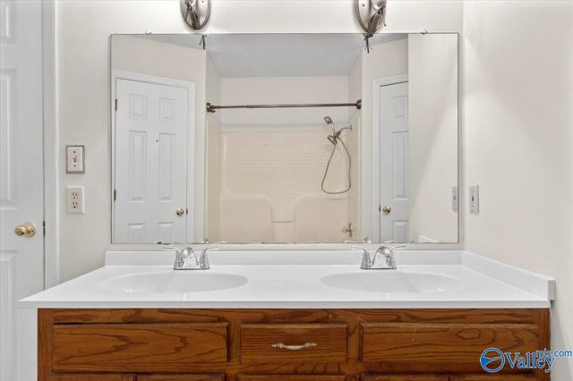 104 Lindsey Lane, Hazel Green, AL 35750