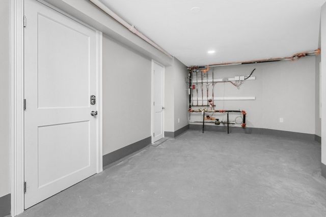 66 Stanley St 3, Boston, MA 02125