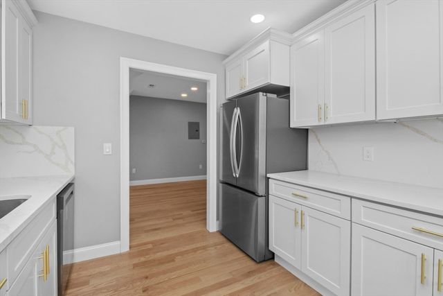 66 Stanley St 3, Boston, MA 02125