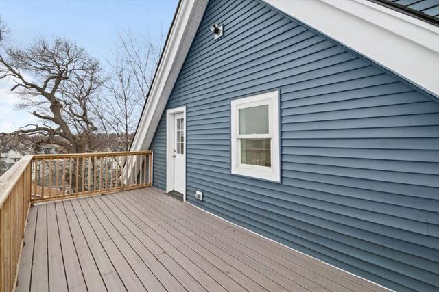 66 Stanley St 3, Boston, MA 02125