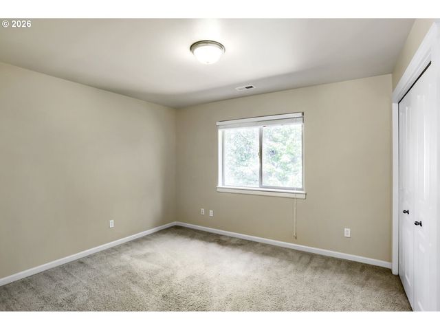 13109 Se SNOWFIRE Dr, Happy Valley, OR 97086