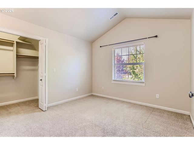 13109 Se SNOWFIRE Dr, Happy Valley, OR 97086