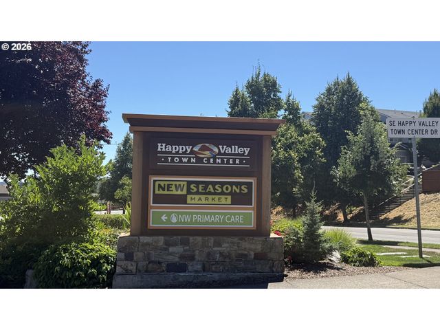 13109 Se SNOWFIRE Dr, Happy Valley, OR 97086