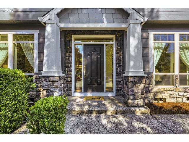 13109 Se SNOWFIRE Dr, Happy Valley, OR 97086