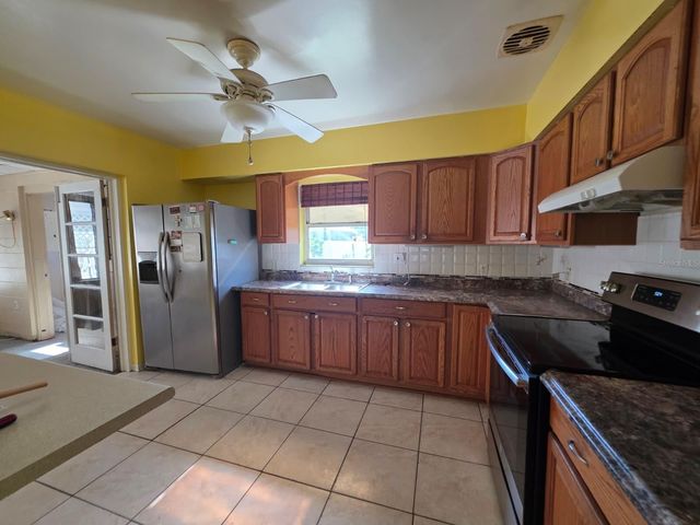 2015 58TH STREET S, Gulfport, FL 33707