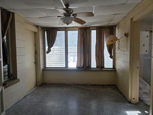 2015 58TH STREET S, Gulfport, FL 33707