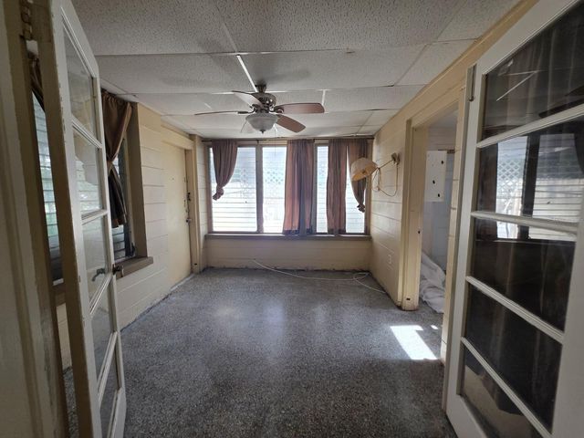 2015 58TH STREET S, Gulfport, FL 33707
