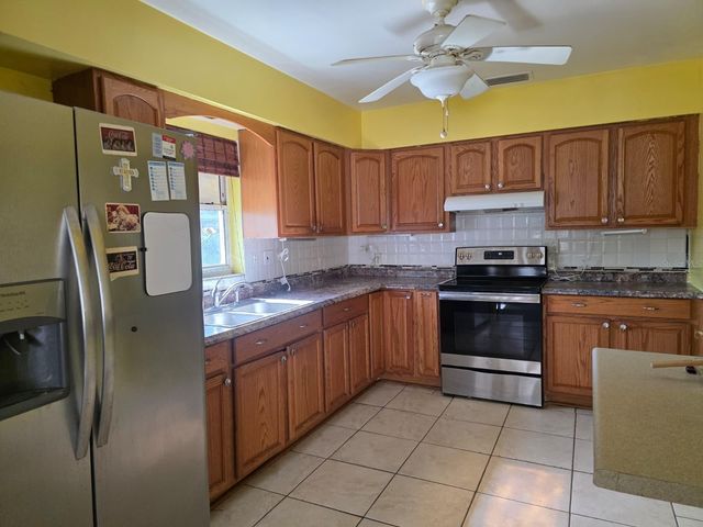 2015 58TH STREET S, Gulfport, FL 33707