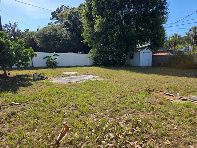 2015 58TH STREET S, Gulfport, FL 33707