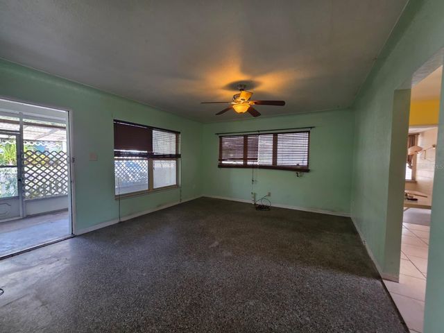 2015 58TH STREET S, Gulfport, FL 33707