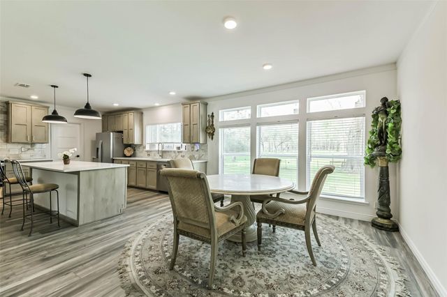 17700 Fregia Road, Hull, TX 77564