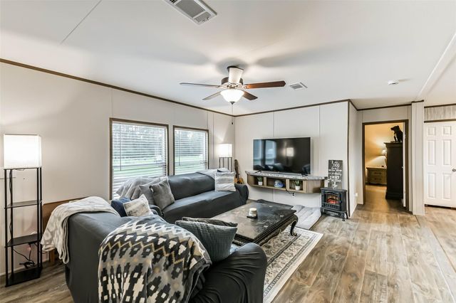 17700 Fregia Road, Hull, TX 77564