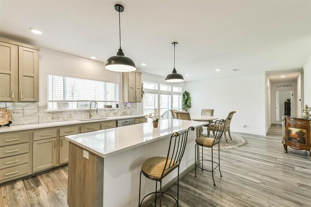 17700 Fregia Road, Hull, TX 77564