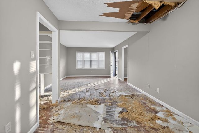 5070 QUINCE RD, Memphis, TN 38117