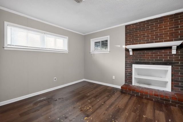 5070 QUINCE RD, Memphis, TN 38117