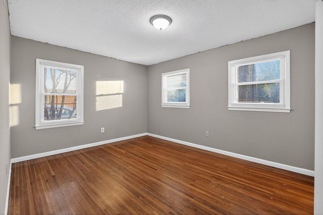 5070 QUINCE RD, Memphis, TN 38117