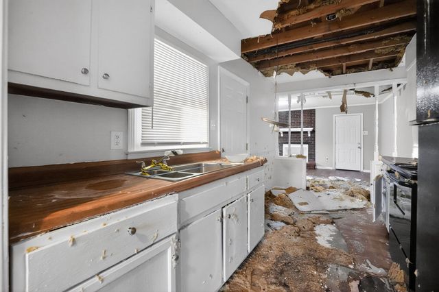 5070 QUINCE RD, Memphis, TN 38117