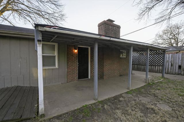 5070 QUINCE RD, Memphis, TN 38117