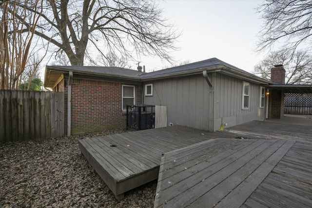 5070 QUINCE RD, Memphis, TN 38117