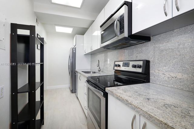 100 Lincoln Rd 330, Miami Beach, FL 33139