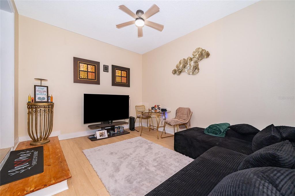 Image 28 of property listing at 5948 LAKEVILLE ROAD, Orlando, FL 32818