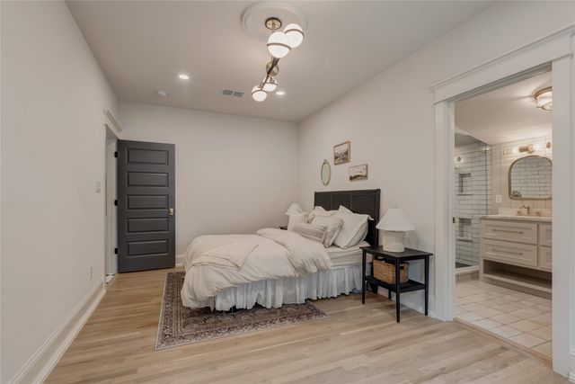 300 E Division Street, Pilot Point, TX 76258