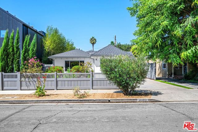 4185 Mildred Avenue, Culver City, CA 90066