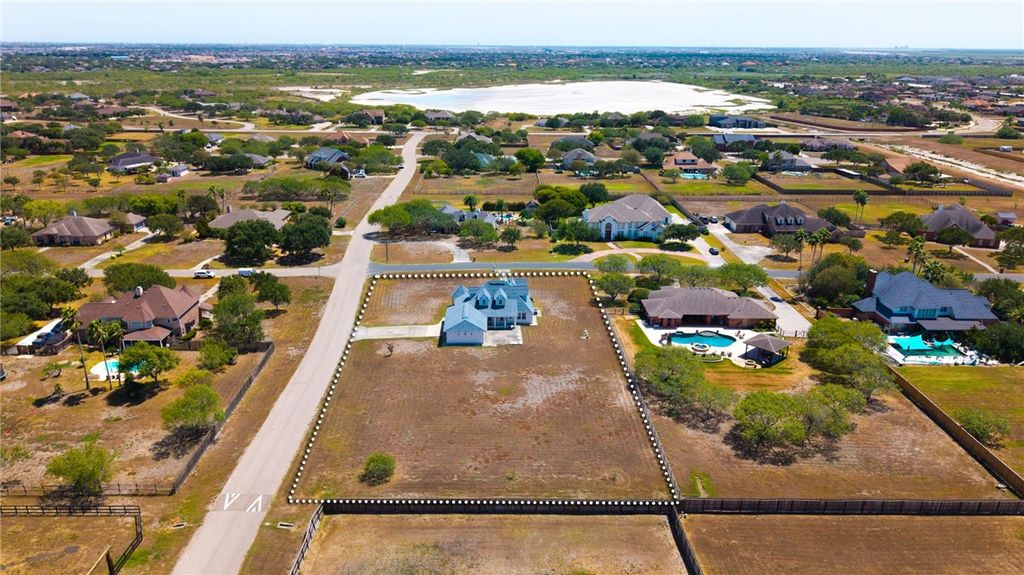 8101 Mt Zion, Corpus Christi, TX 78413 — photo 5